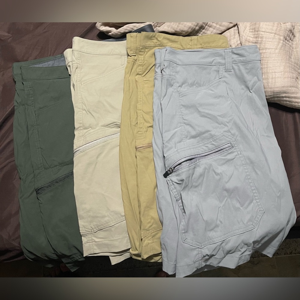 Eddie Bauer cargo shorts (4 pairs)